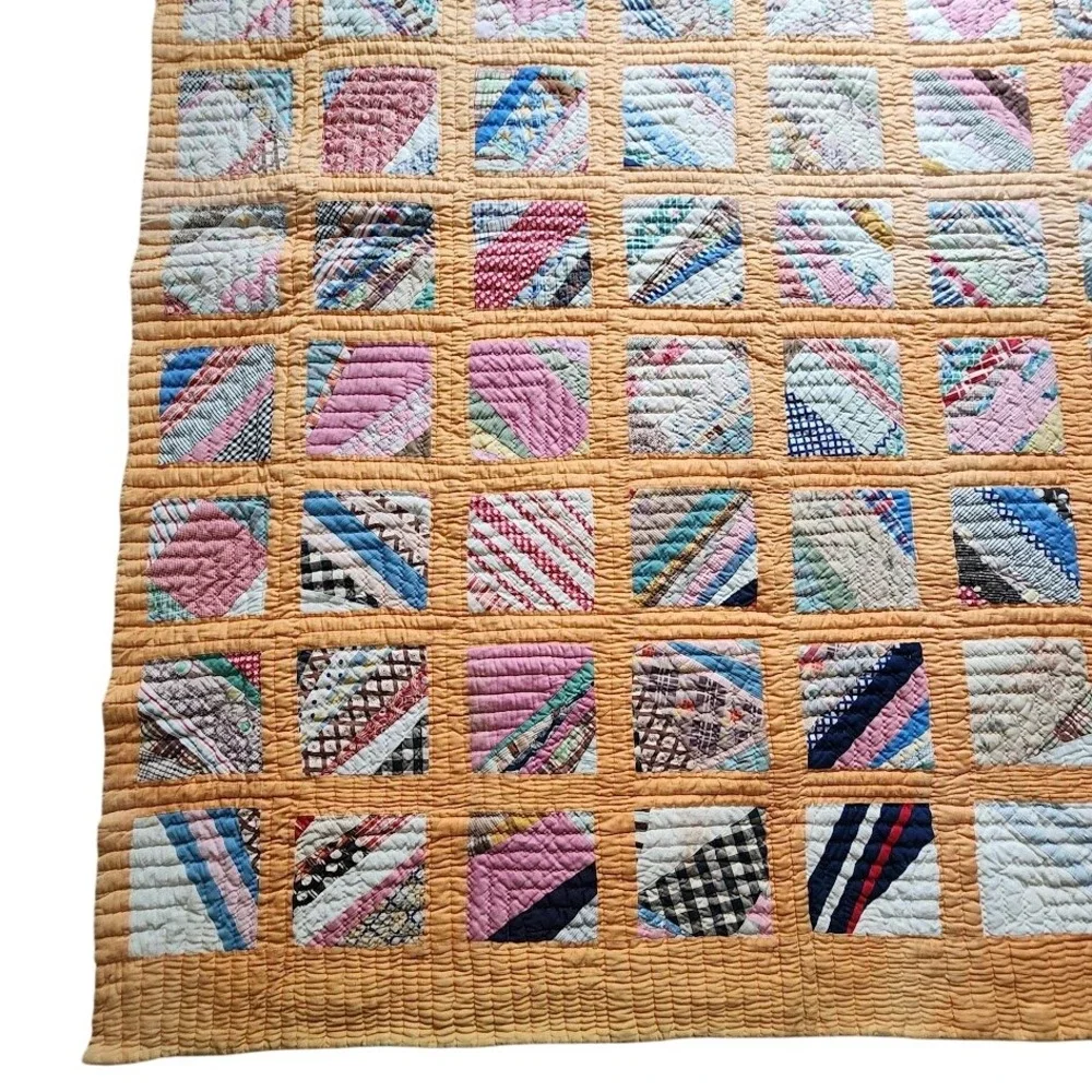 VINTAGE 1940s Handmade Feedsack‎ Scrap Quilt Patchwork farmhouse decor 80x66